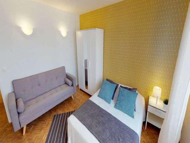 Chambre dans un appartement partagé de 5 chambres à Montsouris Dareau, Paris