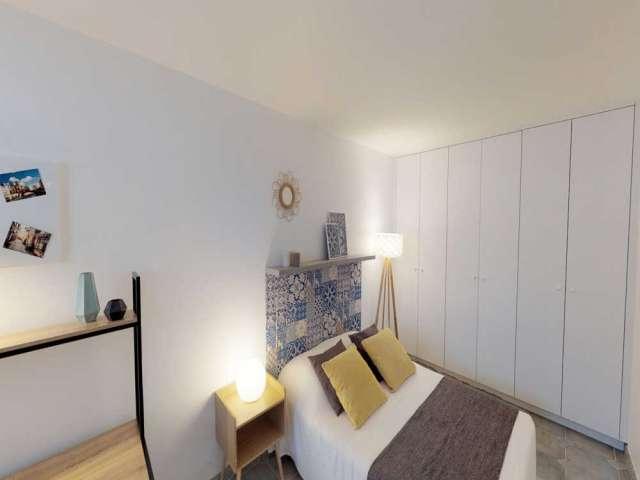 Chambre dans un appartement partagé de 5 chambres à Nanterre, Paris
