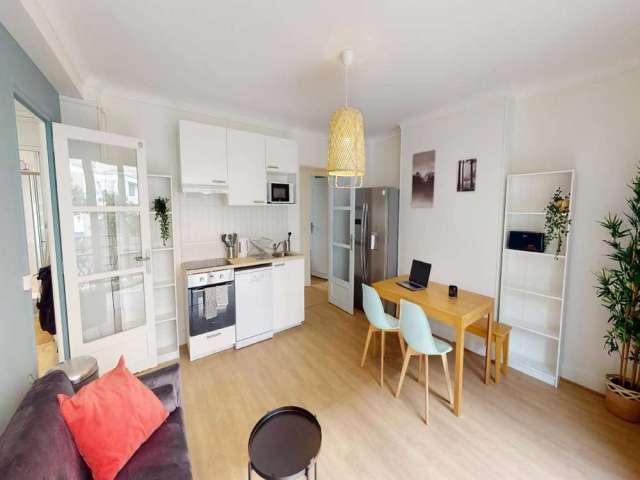 Chambre dans un appartement partagé de 5 chambres à Péreire Malesherbes, Paris