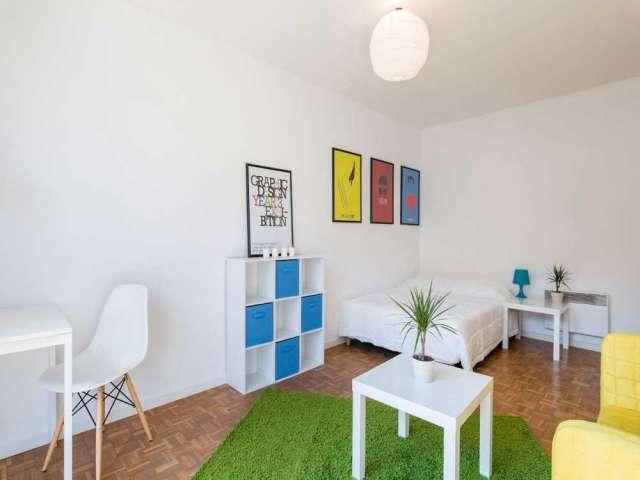 Chambre dans un appartement partagé de 5 lits à Voltaire Part Dieu