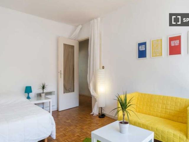 Chambre dans un appartement partagé de 5 lits à Voltaire Part Dieu