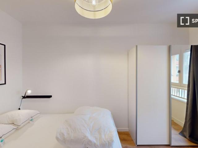 Chambre dans un appartement partagé de 6 chambres à Arcueil, Paris