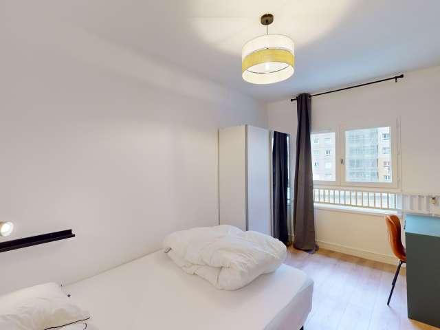 Chambre dans un appartement partagé de 6 chambres à Arcueil, Paris