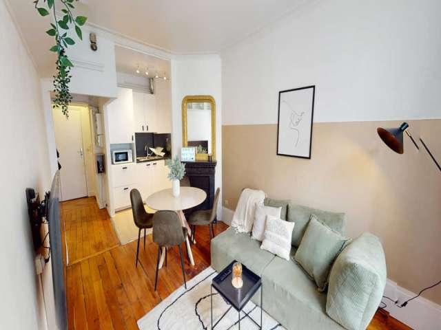 Chambre dans un appartement partagé de 6 chambres à Muette Nord, Paris