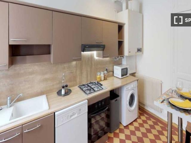 Chambre dans un appartement partagé de 6 chambres à Vaugirard, Paris