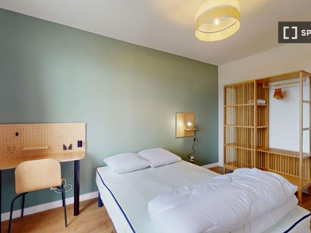 Chambre dans un appartement partagé de 12 chambres, Vaugirard, Paris