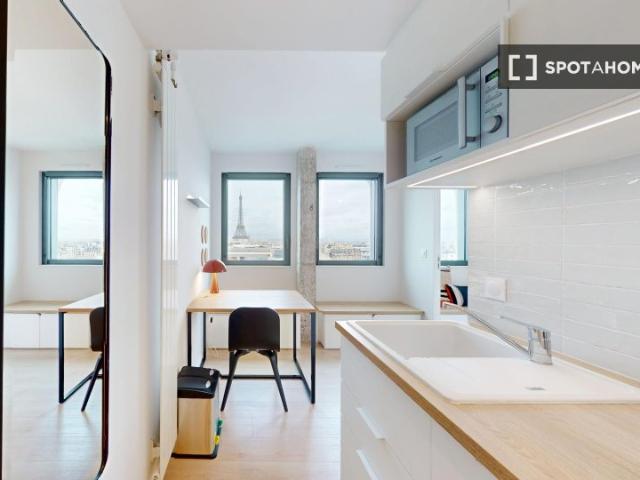 Chambre dans un appartement partagé de 12 chambres, Cambronne Garibaldi