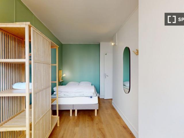 Chambre dans un appartement partagé de 14 chambres, Buttes aux Cailles, Paris