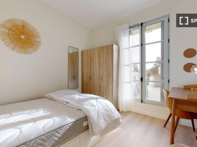 Chambre dans un appartement partagé de 19 pièces, Montpellier