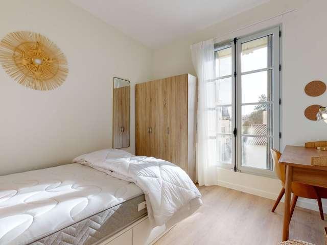 Chambre dans un appartement partagé de 19 pièces, Montpellier
