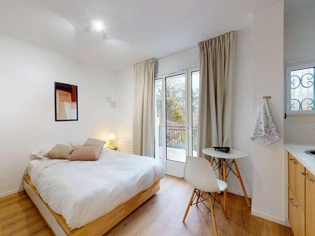 Chambre dans un appartement partagé de 22 chambres à Bagnolet, Paris
