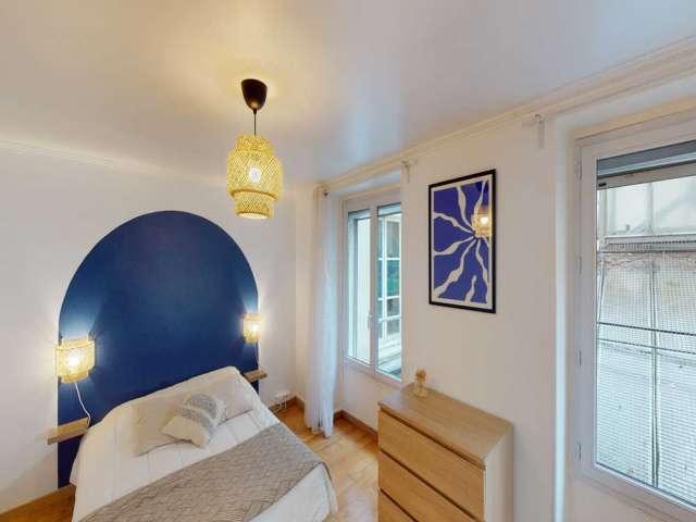 Chambre dans un appartement partagé de 3 chambres dans le Faubourg Montmartre