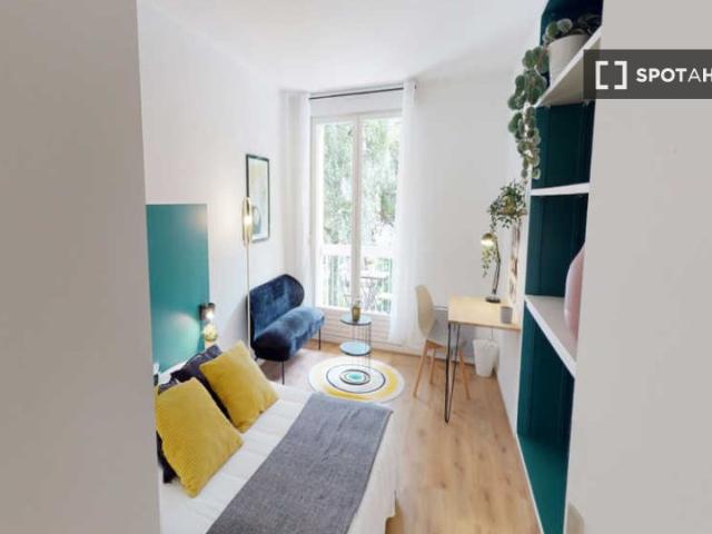 Chambre dans un appartement partagé de 3 chambres, Lyon