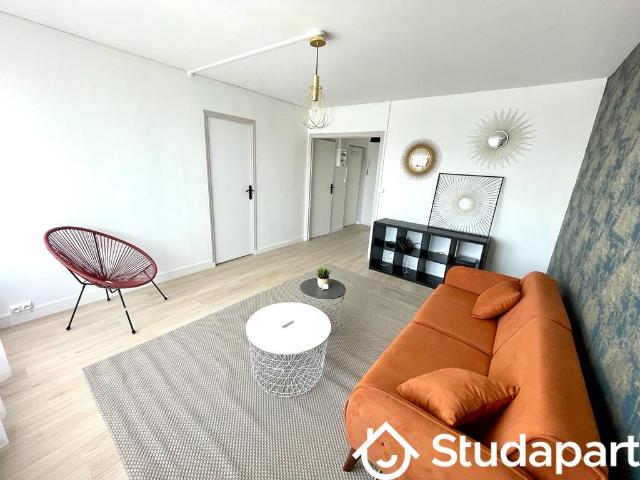 Chambre dans une colocation de 10m2