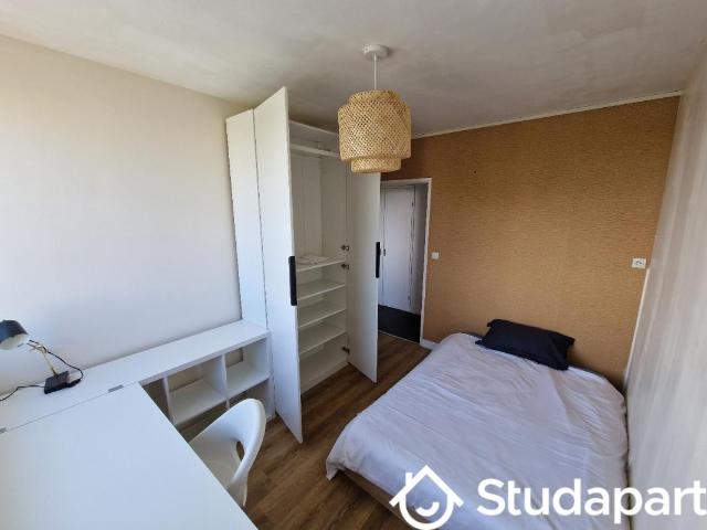 Chambre dans une colocation de 10m2