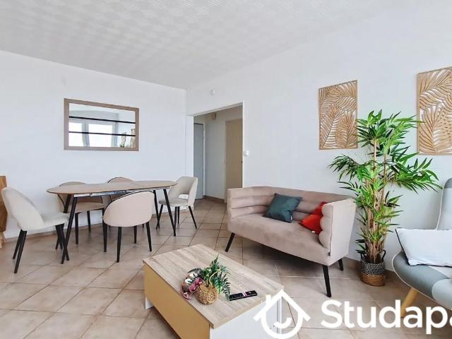 Chambre dans une colocation de 10m2