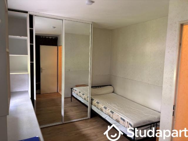 Chambre dans une colocation de 10m2