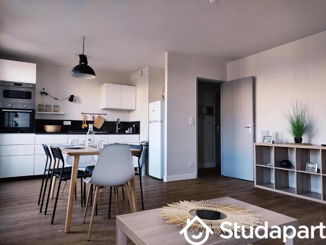 Chambre dans une colocation de 10m2