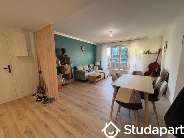 Chambre dans une colocation de 10m2