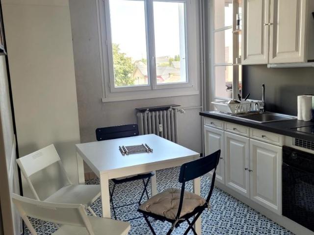 Chambre dans une colocation de 10m2