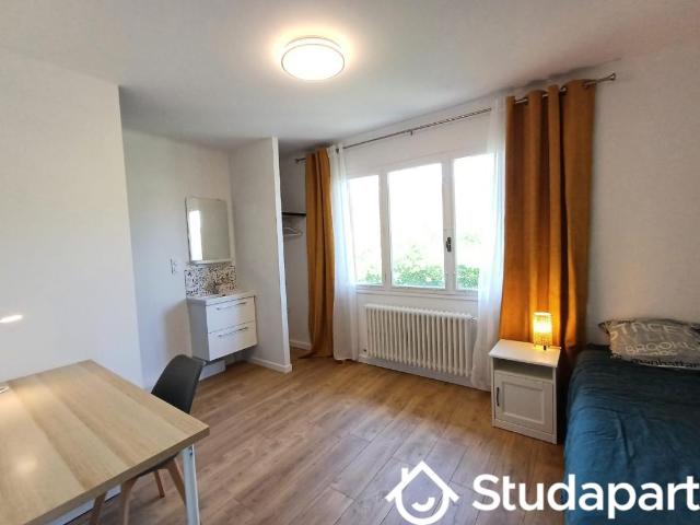 Chambre dans une colocation de 10m2