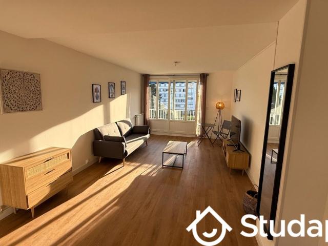 Chambre dans une colocation de 10m2