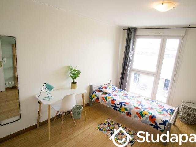 Chambre dans une colocation de 10m2