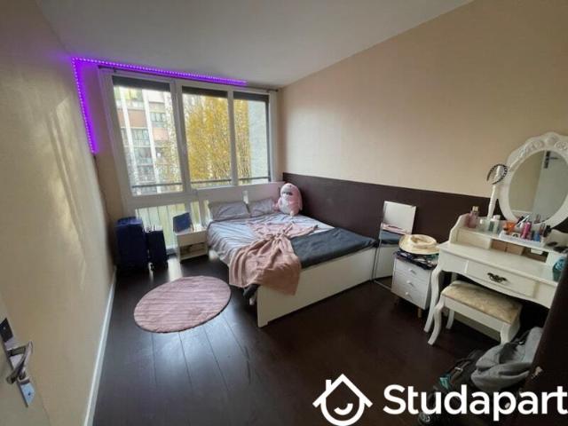 Chambre dans une colocation de 10m2
