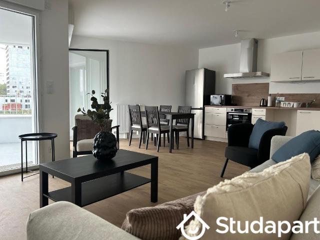 Chambre dans une colocation de 10m2