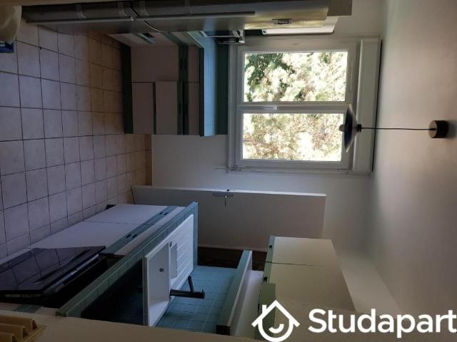 Chambre dans une colocation de 10m2