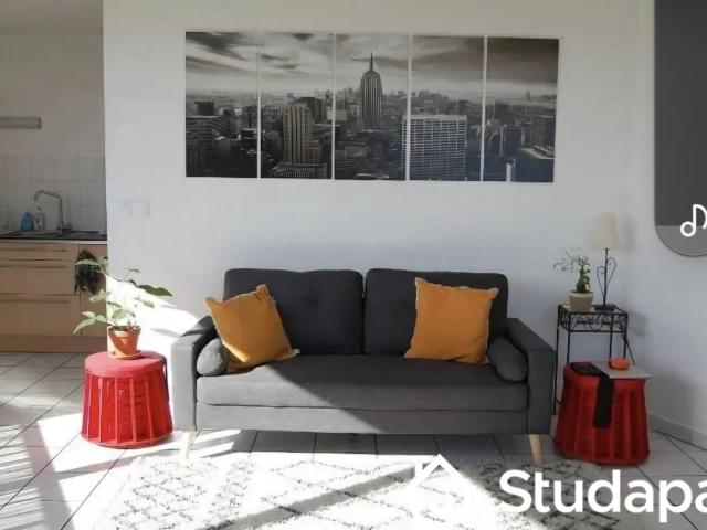 Chambre dans une colocation de 10m2