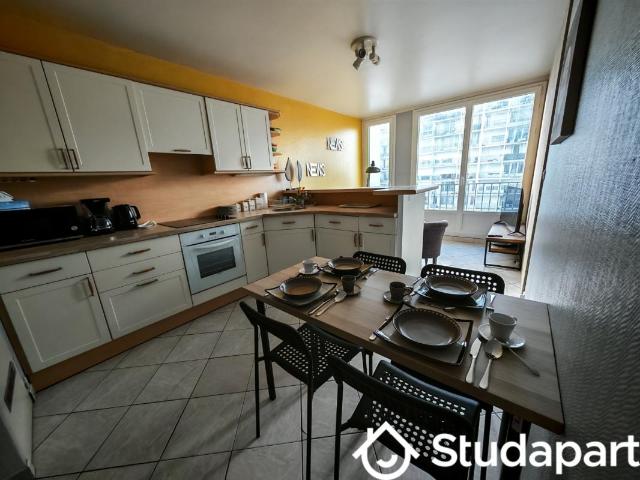 Chambre dans une colocation de 10m2