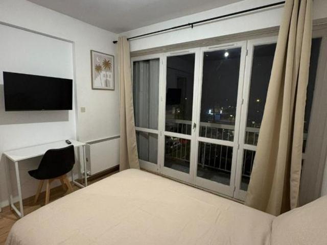 Chambre dans une colocation de 10m2