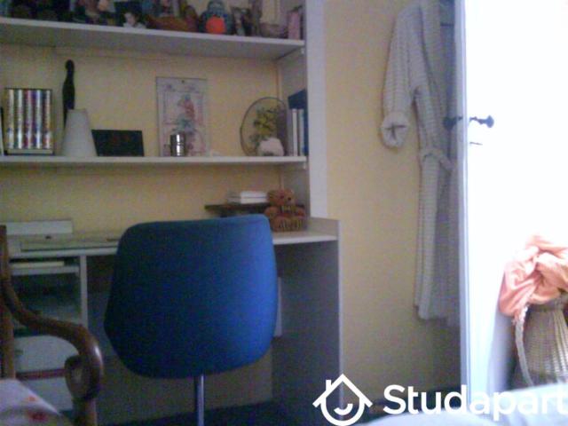 Chambre dans une colocation de 10m2