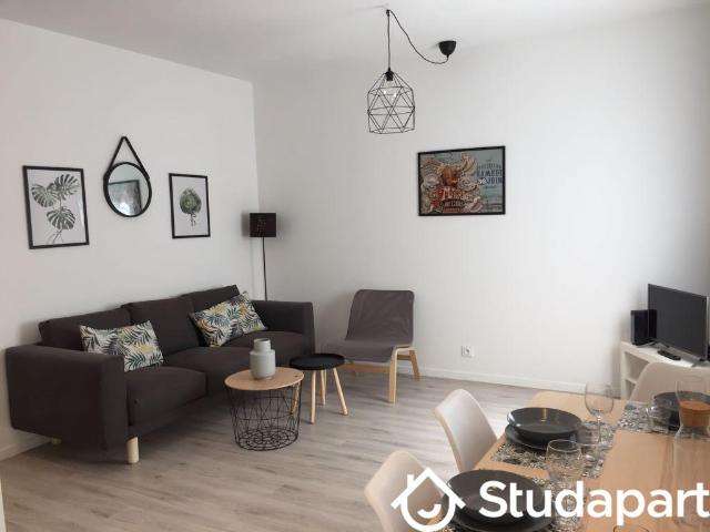 Chambre dans une colocation de 10m2