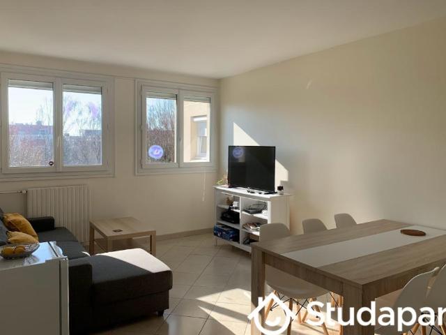 Chambre dans une colocation de 10m2