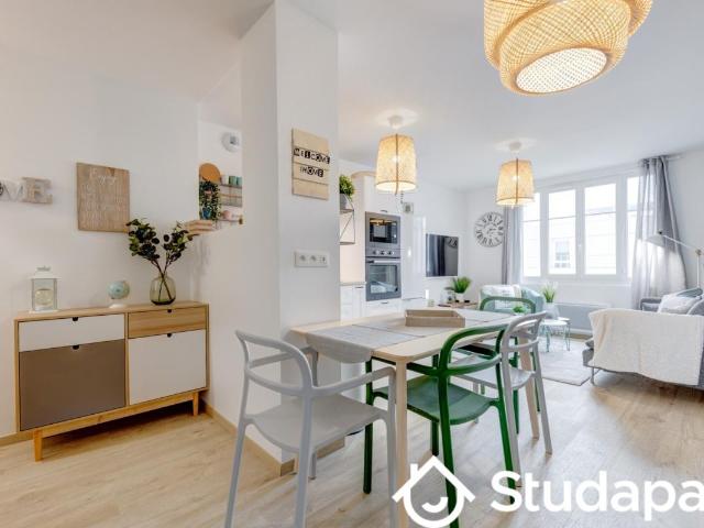Chambre dans une colocation de 10m2