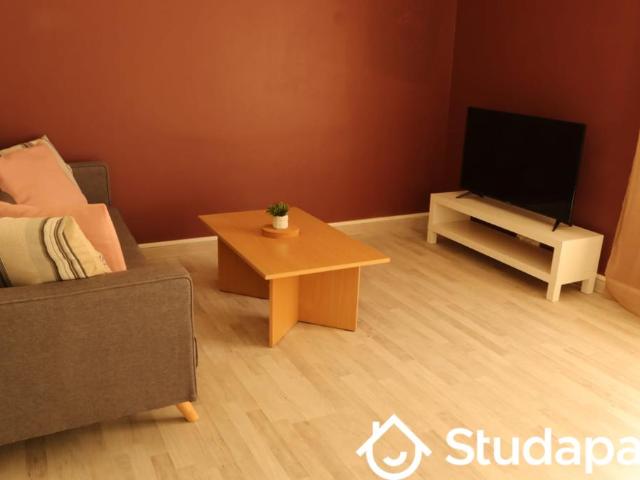 Chambre dans une colocation de 10m2