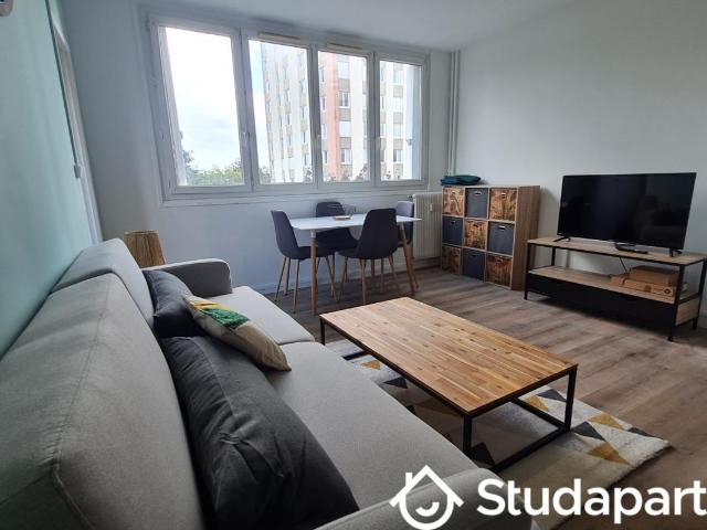 Chambre dans une colocation de 10m2