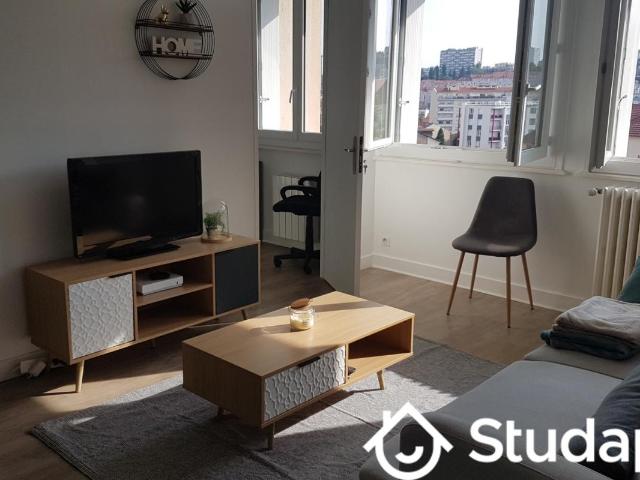 Chambre dans une colocation de 10m2