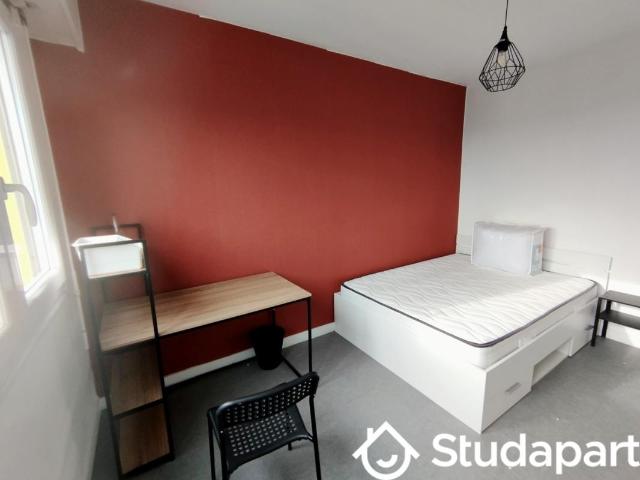 Chambre dans une colocation de 10m2