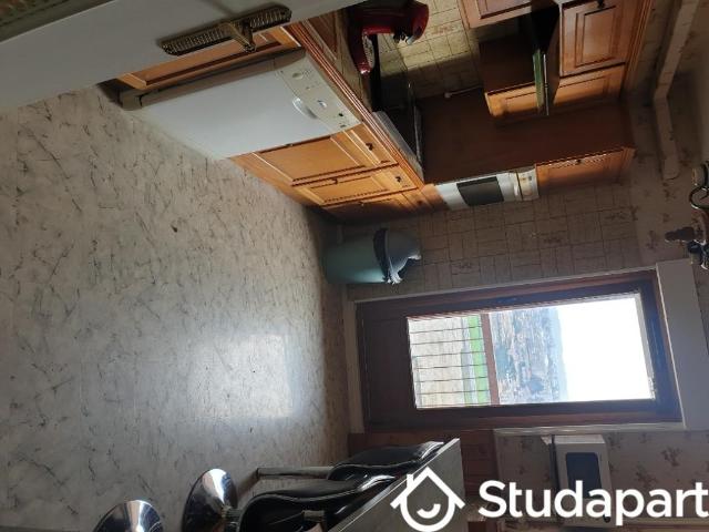 Chambre dans une colocation de 10m2