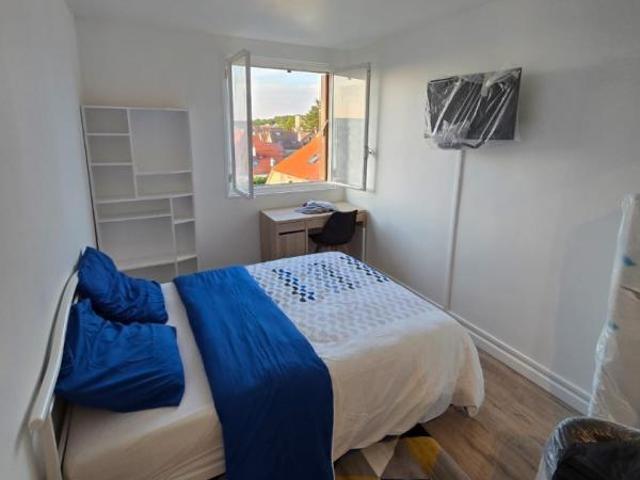 Chambre dans une colocation de 10m2