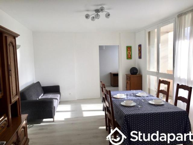 Chambre dans une colocation de 10m2