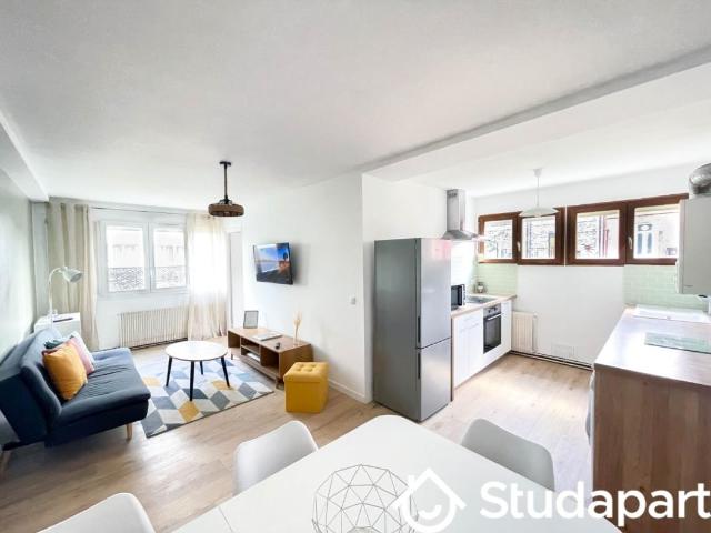 Chambre dans une colocation de 10m2