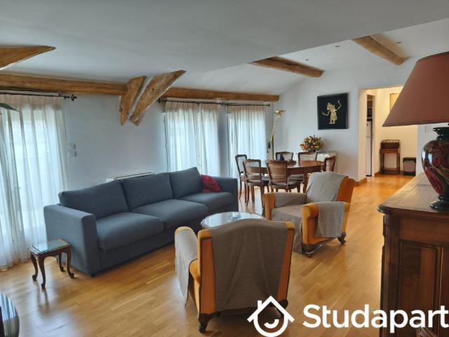 Chambre dans une colocation de 10m2