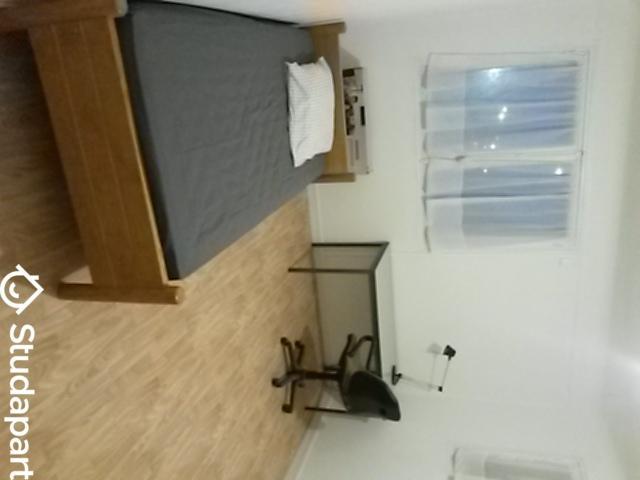 Chambre dans une colocation de 10m2