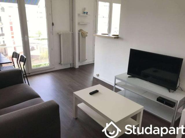 Chambre dans une colocation de 10m2
