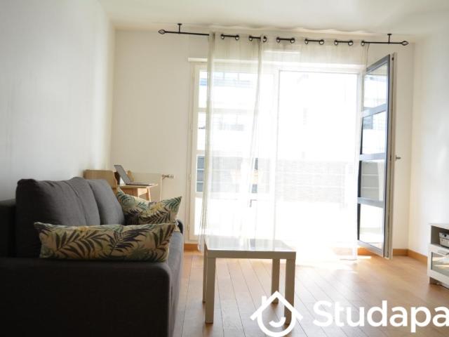 Chambre dans une colocation de 10m2