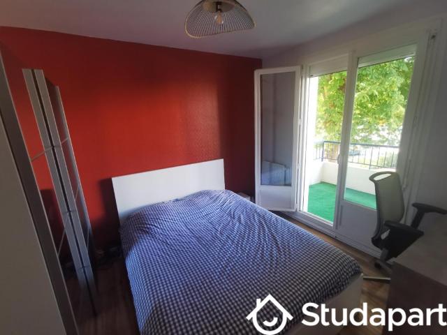 Chambre dans une colocation de 10m2